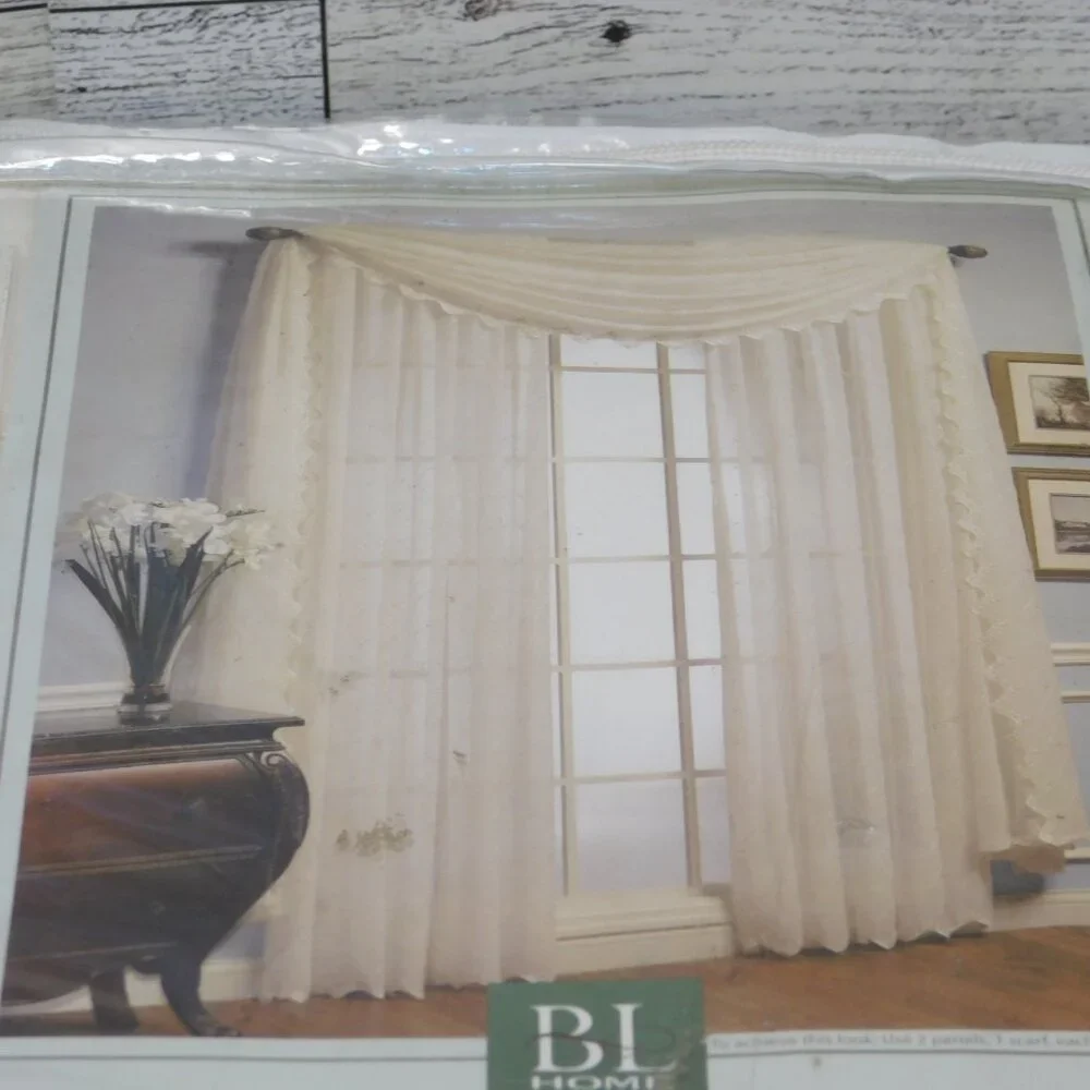 BL HOME DIAMMANNITE SCALLOPPED SCARF WINDOW TREATMENT 216 IN w 48 IN l *
